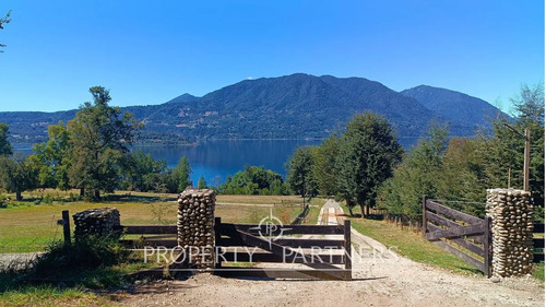 Espectacular Terreno Orilla De Lago Panguipulli Co...