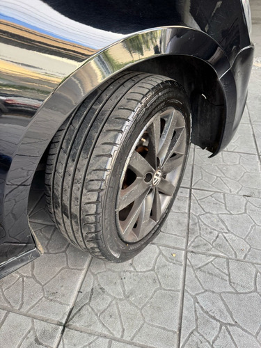 Volkswagen Jetta 2.0 Comfortline Flex 4p Automática