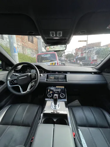 Range Rover Evoque 2023 Full Equipo
