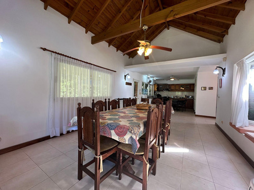 Casa En Venta 4 Dormitorios En Pinamar Norte, Oportunidad, Bosque