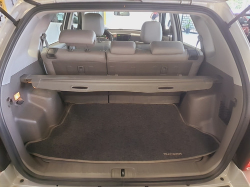 Imagem 10 de 12 de Hyundai Tucson 2013 2.0 Gls 4x2 Flex Aut. 5p