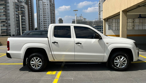Imagem 15 de 15 de Amarok Cabine Dupla 4x4 Cambio Manual 2018 Completa Revisado