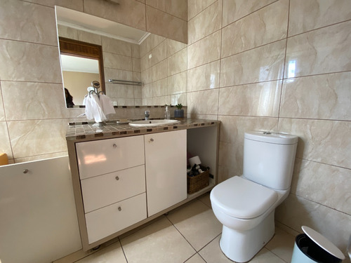 Estupenda Casa Estilo Chilena De Un Piso Con Gran Terreno