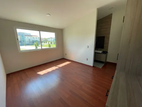 Casa En Venta En Gran Quinta Por La Uvm