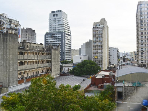 Torre Metropolitan: Impecable 3 Ambientes 69m2 C/ Cochera