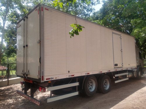Scânia P 310 B6x2/15/16 Com Baú Km 67.215,9