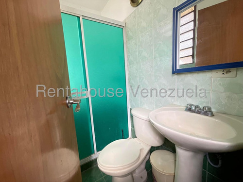 Casa En Alquiler Amoblada Bien Ubicada Con Agua Constante Seguridad 3 Habitaciones 3 Baños Lista Para Mudarse Nela 25-14786