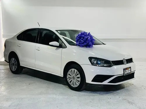 Volkswagen Vento 1.6 Starline At
