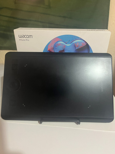 Tableta Digitalizadora Wacom Intuos Pro Small Pen & Touch Negro (Usado)