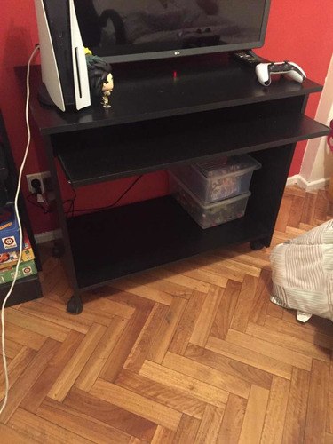 Imagen 1 de 5 de Escritorio Computadora Gamer Muy Buen Estado