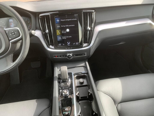 Imagen 14 de 14 de Volvo S60 Ii B4 Momentum 2022
