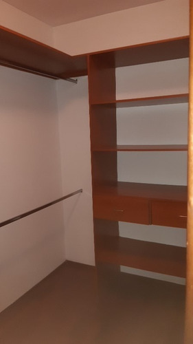Imagen 10 de 13 de Rento Apto Z.10 Edif.portofino Ref.5720