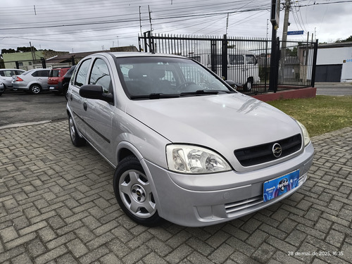 Chevrolet Corsa 1.8 Maxx Flex Power 5p
