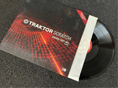 Control Vinyl Traktor Scratch Usado