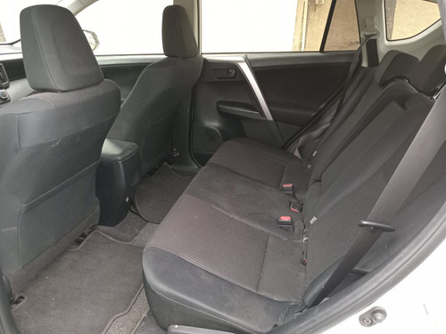 Toyota RAV4 Std 4x2 722cl0