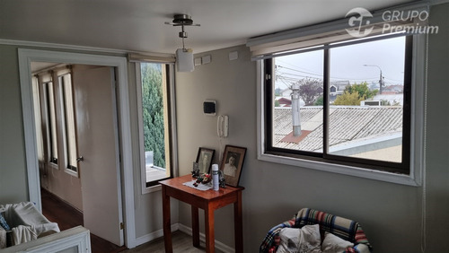 Casa En Venta De 4 Dorm En Parque Lantaño, Chillán