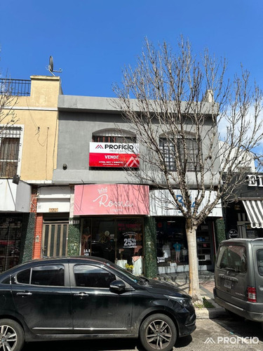 Local Comercial Y Departamentos En Block En Berazategui