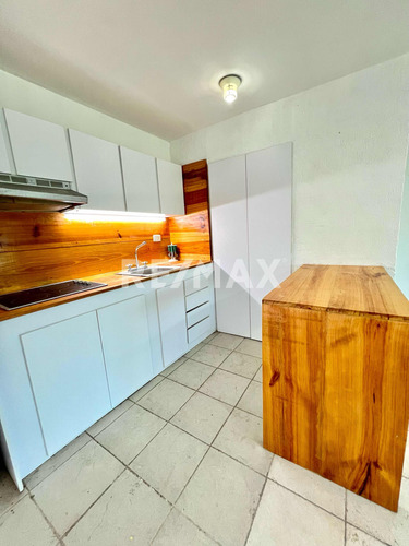 Se Vende Apartamento En Caribe/ Caraballeda Oportunidad!!