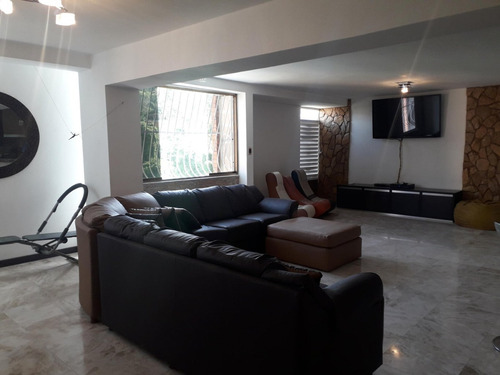 Apartamento En Venta En El Cafetal #24-10227 Josmary Sanjuan