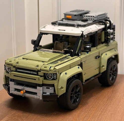 Bloco De Montar Land Rover Defender Technic - 2573pçs