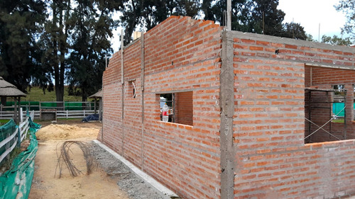 Hermosa Casa Estilo Chalet- 3 Ambientes - Construcción En 30 Días - No Son Prefabricadas