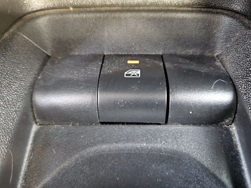 Citroën C-Elysée 1.6 HDI DIESEL SHINE 4X2 92 BVM LL 16 MT 4P
