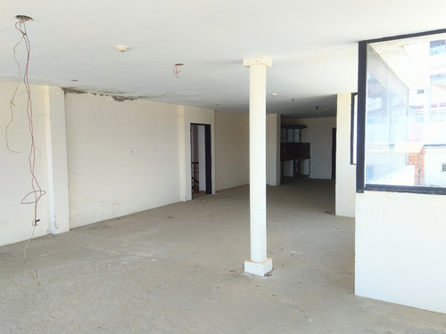 Edificio Local Comercial En Venta En Caraballeda, La Guaira 1200m2 4niveles 15pe (cbe)
