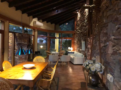 Muy Buena Casa En Solanas A 2 Cuadras De La Playa