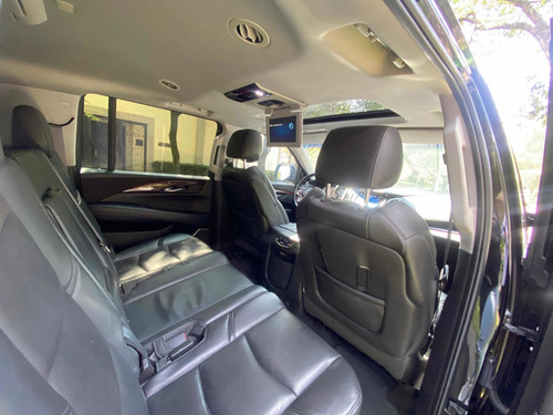 Imagen 12 de 14 de Cadillac Escalade 2015 6.2 Paq P Premium 4x4 At