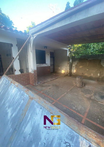 Casa Diseñada Para Ofrecer Comodidad Y Funcionalidad En Un Entorno Tranquilo Y Natural, Además De Estar Abierta A Remodelaciones: