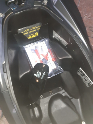 Imagem 6 de 8 de Honda Dlx