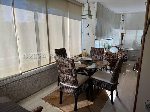 225m2 Vendo Apartamento En Los Samanes, 3hab., 4ba., 4est.,.ascensor Directo Al Apartamento. Mls#25-7911