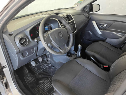Imagen 9 de 20 de Renault Sandero 2016 1.6 Dynamique 90cv Abs Autoargentina