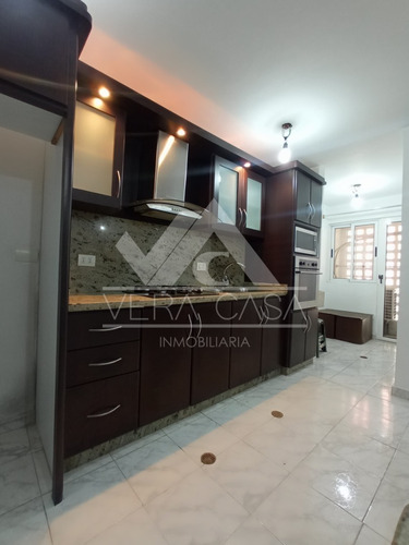 Vera Casa Inmobiliaria Vende Apartamento En Naguanagua L/firma Er-2