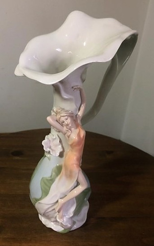 Vaso Porcelana Relevo Mulher 39cm