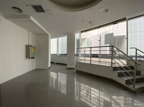 Local Comercial En Arriendo En Las Condes 148 M2