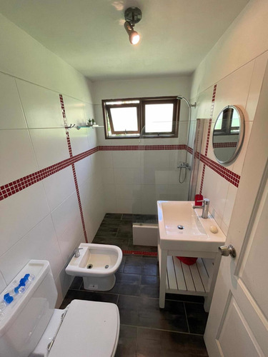 Imagen 8 de 30 de Inmobiliaria Viale. ****** V E N D E *********oportunidad !! Bella Vista , 100m Delmar , Piscina , 2 Domitorios , Apartamento De Visitas, Cochera , Deposito Herramientas .