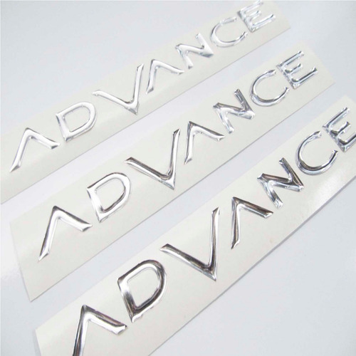Imagen 2 de 3 de Chevrolet Optra Advance Emblemas Calcomanías Par