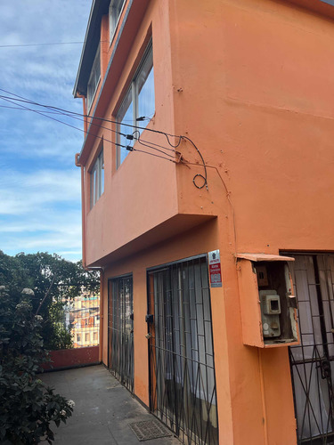 Arriendo De Loft, Casa Dividida 4 Loft ( Piso 1 Disponible)