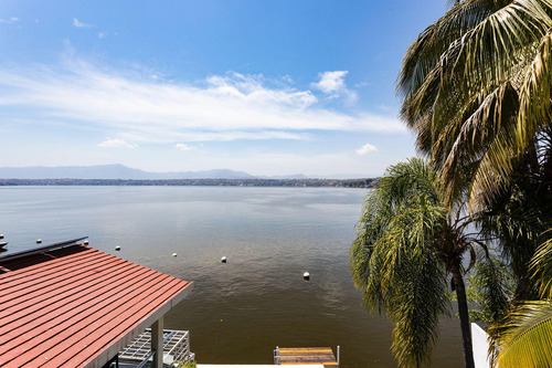 Casa A Orilla Del Lago De Tequesquitengo