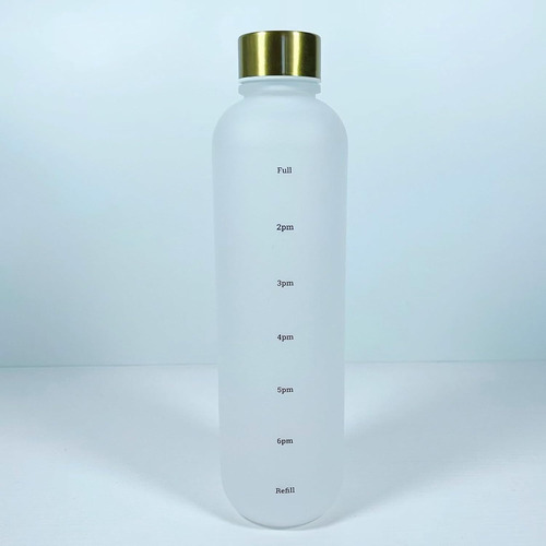 Botella De Agua Deportiva Aislada, Botellas De Agua A Prueba