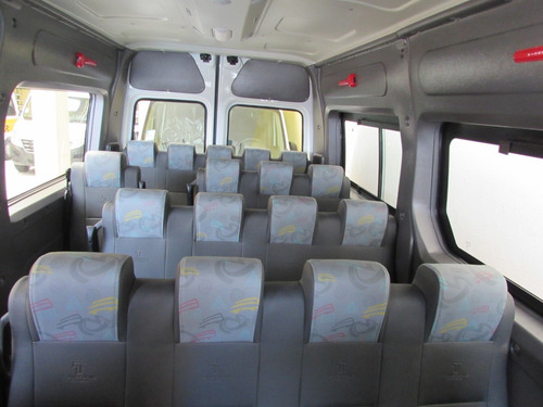 Imagem 9 de 10 de Van Escolar Renault Master Escolar 20 Lugares