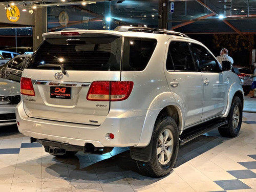Toyota Sw4 Srv 4x4 3.0 Tdi Aut 2008 190.000km Gris