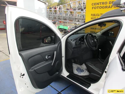 Renault Stepway 1600cc Mt Aa