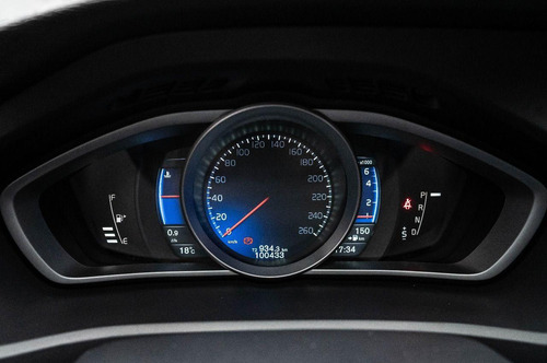 Volvo V40 T5 Rdesign