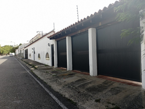 Venta . Casa.   Cumbres De Curumo.  Caracas 156666