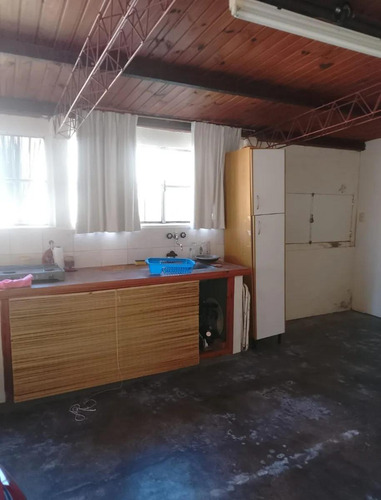 Casa En Venta - 2 Dormitorios 2 Baños - Azul