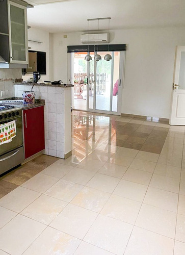 Imagen 6 de 14 de Hermosa Casa Estilo Mediterraneo En El Lauquen