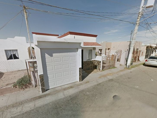 Casa En Perfecta Ubicacion Las Dunas. Lcv