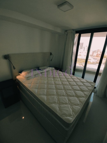 Imagen 7 de 16 de Apartamento En Artower, Con Buena Vista, Muy Luminoso, 1dormitori Y 1 Baño